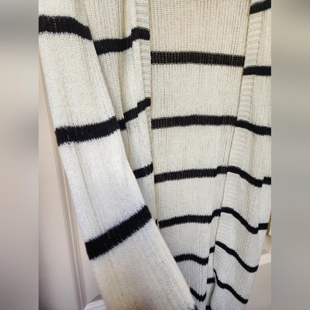 Doe and Rae Striped Black and Cream Women's Duster Cardigan, Small, NWOT - Picture 3 of 12